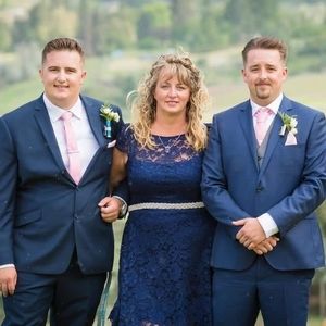 Meet your Posher, Carrie